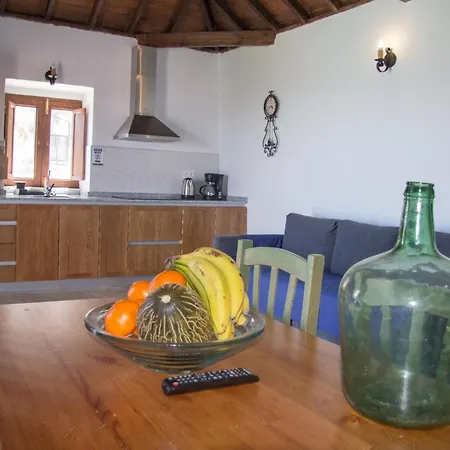 Vivelorural Abuela Maria 3, Garden & Pool Holiday home