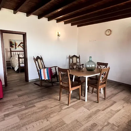 Holiday home Vivelorural Abuela Maria 3, Garden & Pool