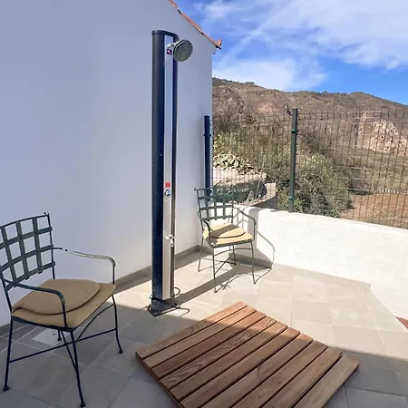 Vivelorural Abuela Maria 3, Garden & Pool Holiday home *
