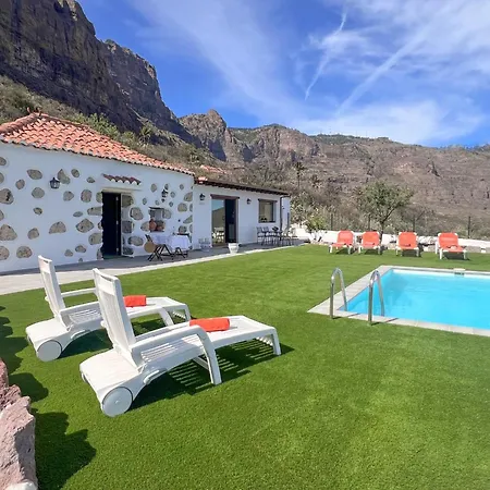 Holiday home Vivelorural Abuela Maria 3, Garden & Pool
