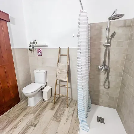 Vivelorural Abuela Maria 3, Garden & Pool Holiday home *