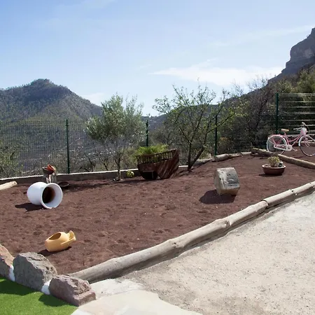 Vivelorural Abuela Maria 3, Garden & Pool *