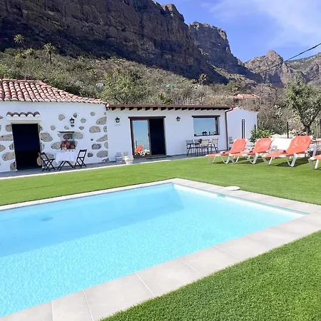 Дом отдыха Vivelorural Abuela Maria 3, Garden & Pool